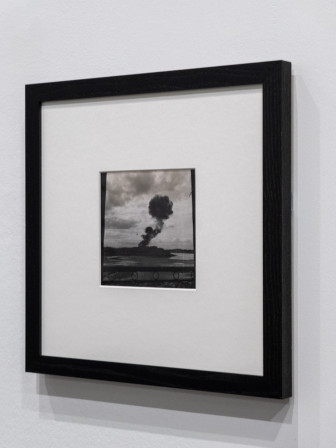 La citadelle de Saint Malo pendant des bombardements.