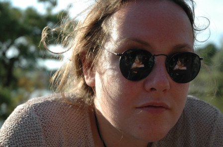 Reflet de Cro Mi dans mes lunettes.