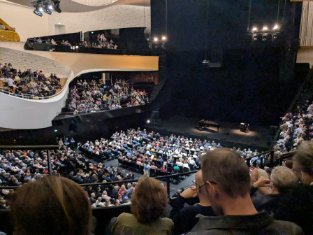 Depuis l'un des balcons de la salle Pierre Boulez à la Philharmonie de Paris